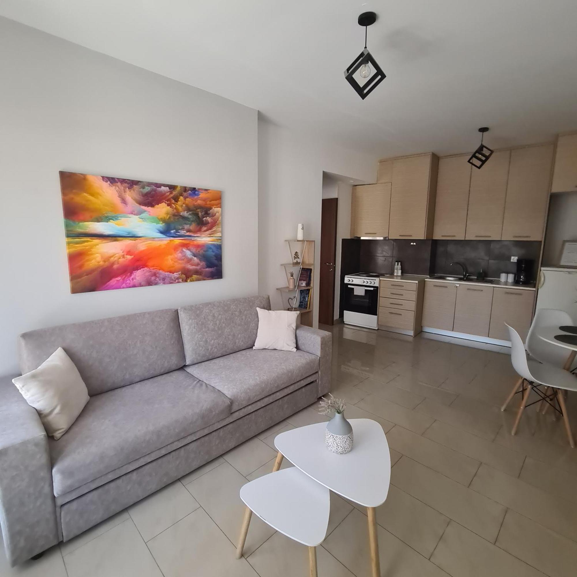 Magenta Ruby Appartment #Free Parking#!! เทสซาโลนิกิ ภายนอก รูปภาพ